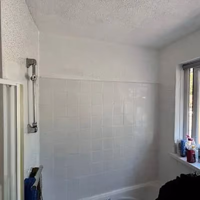 Finished tiled bathroom wall